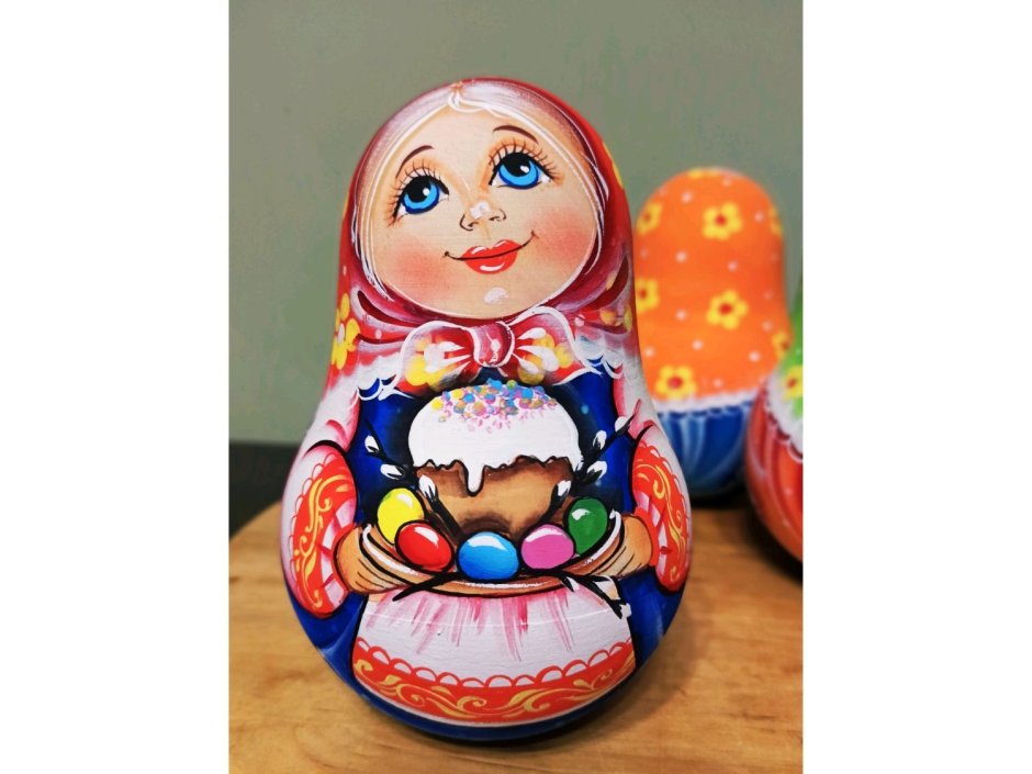 Кулич с матрешками