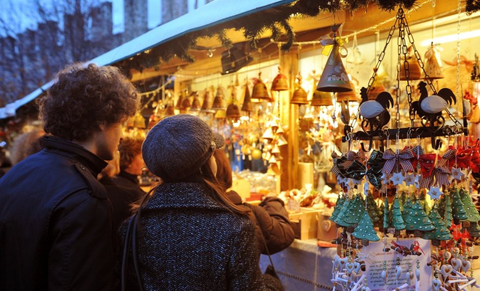 Рождественский рынок в Неаполе