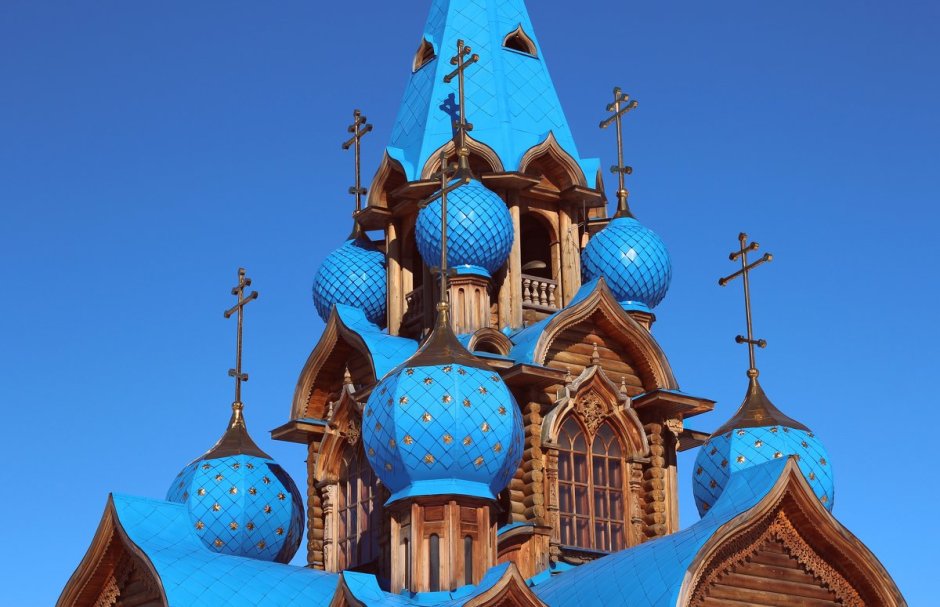 Пятиглавый храм с голубыми куполами Сызрань