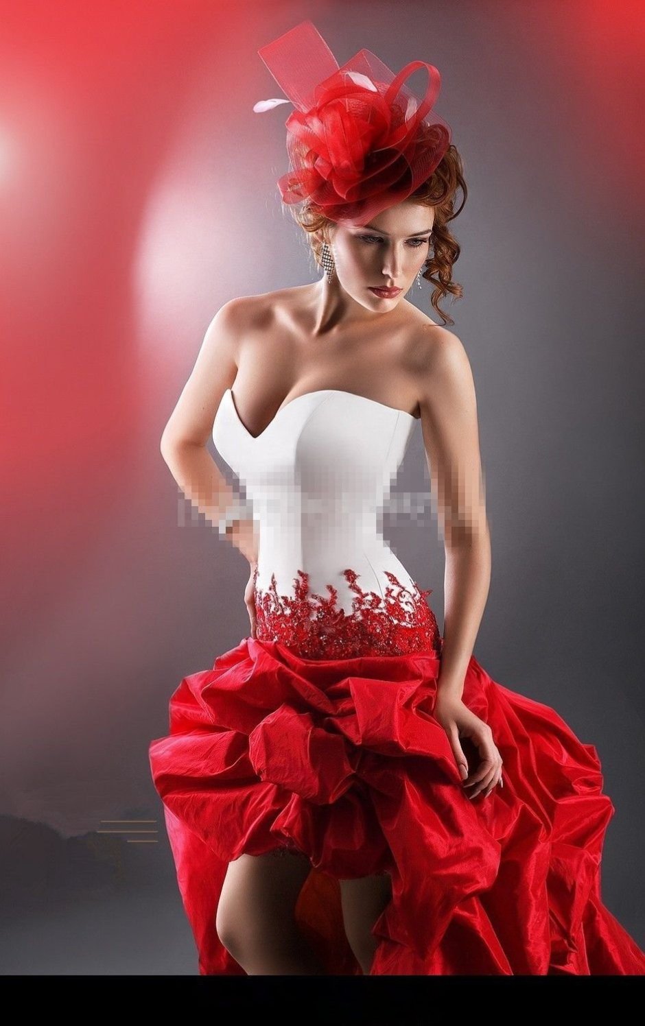 Red in White платья