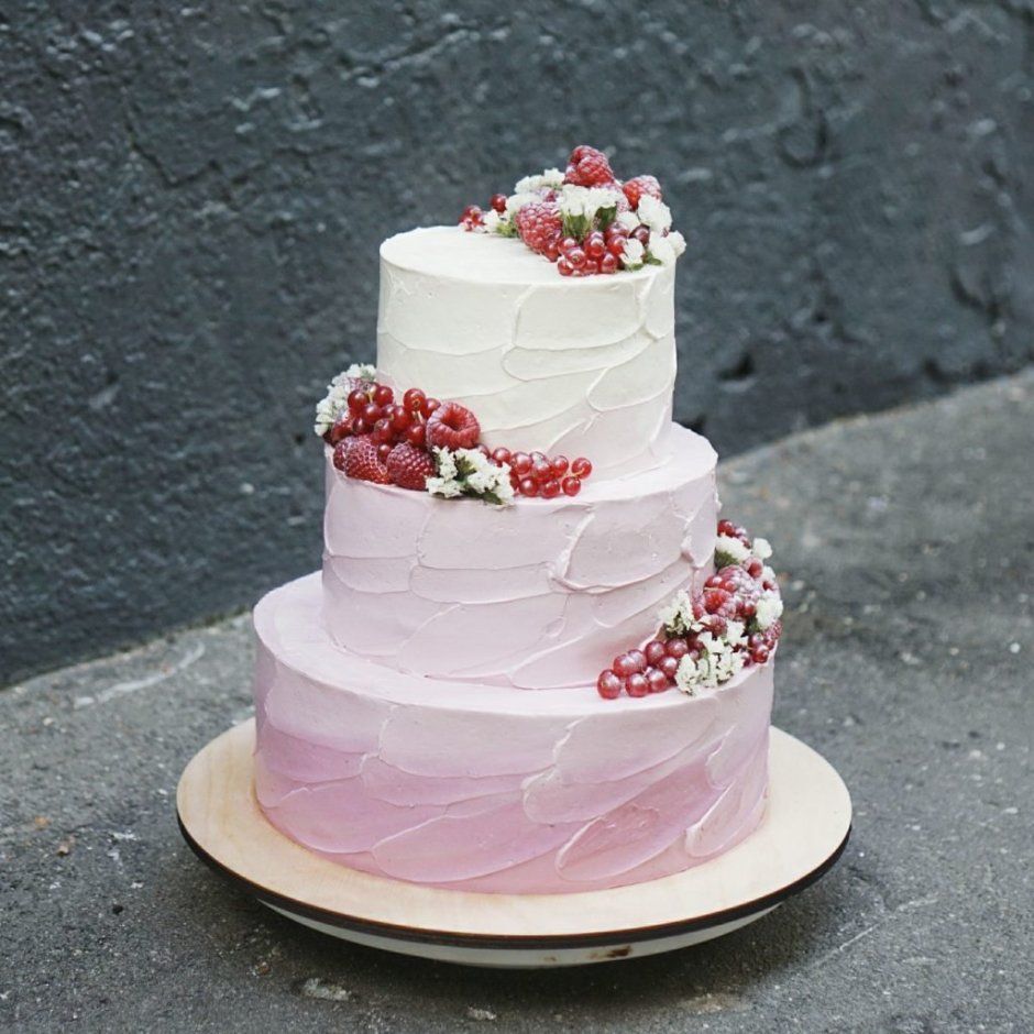 Свадебный торт трехъярусный 2021