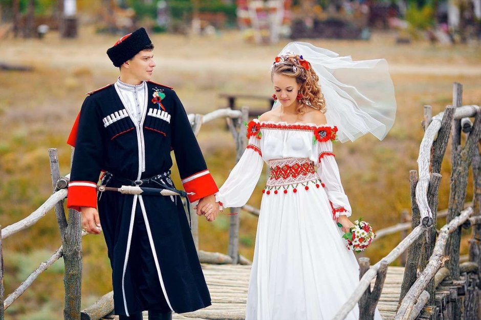 Национальный свадебный наряд Черкесов