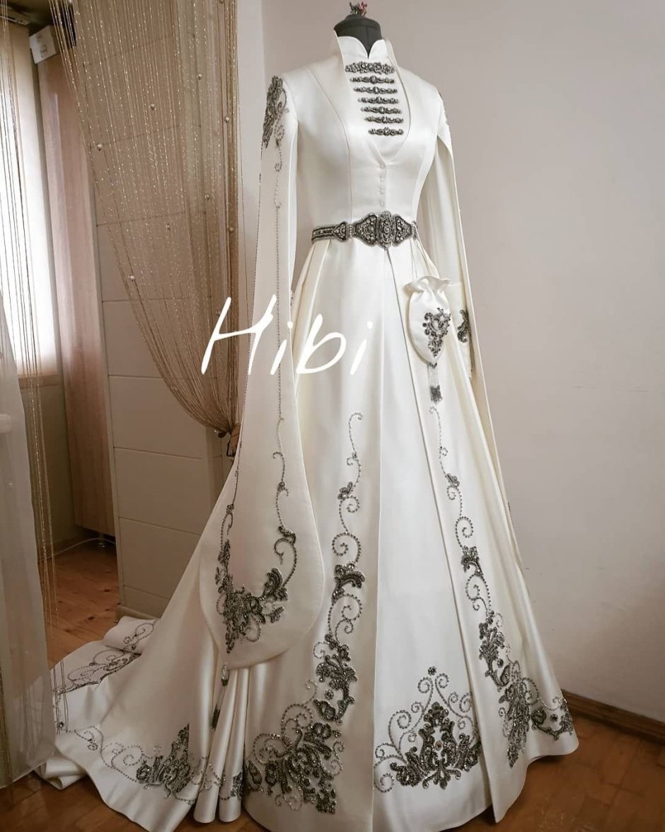 Русские Свадебные костюмы жениха и невесты
