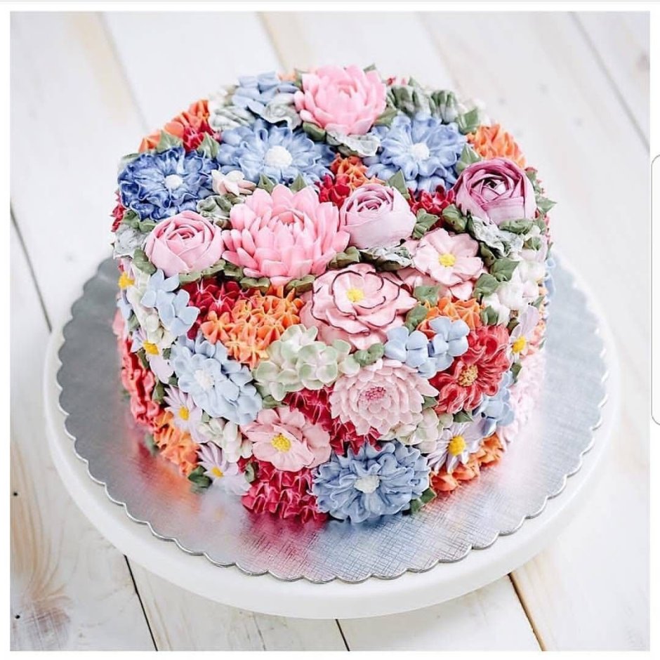 Тортики с кремовыми цветами