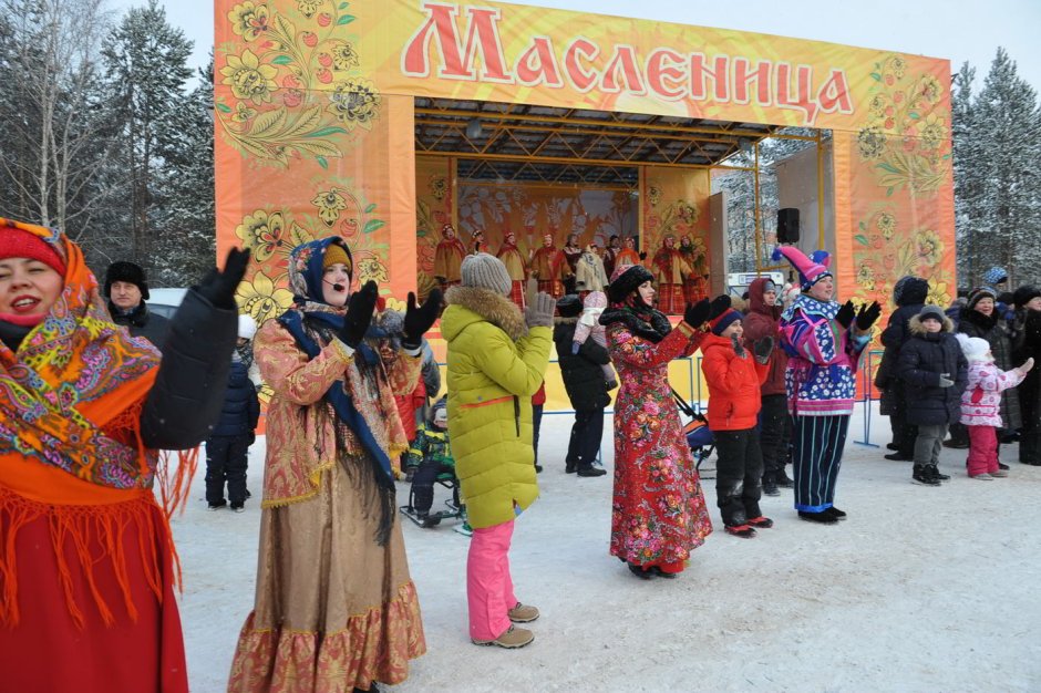 Праздник в городе Масленица