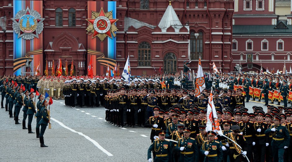 Парад Победы на красной площади в Москве 2021