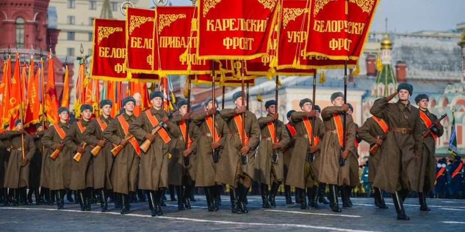 Парад боевой техники на красной площади