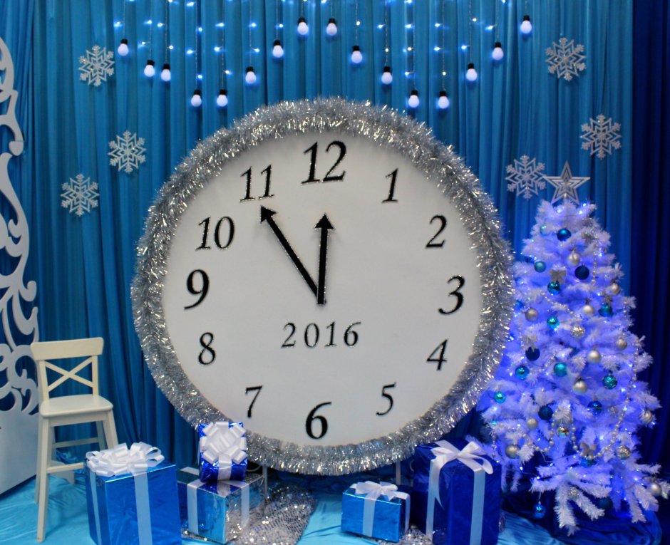 Новогодние часы декор