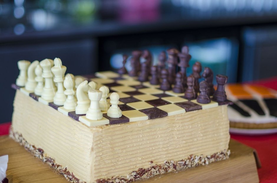 Декор торта шахматная доска