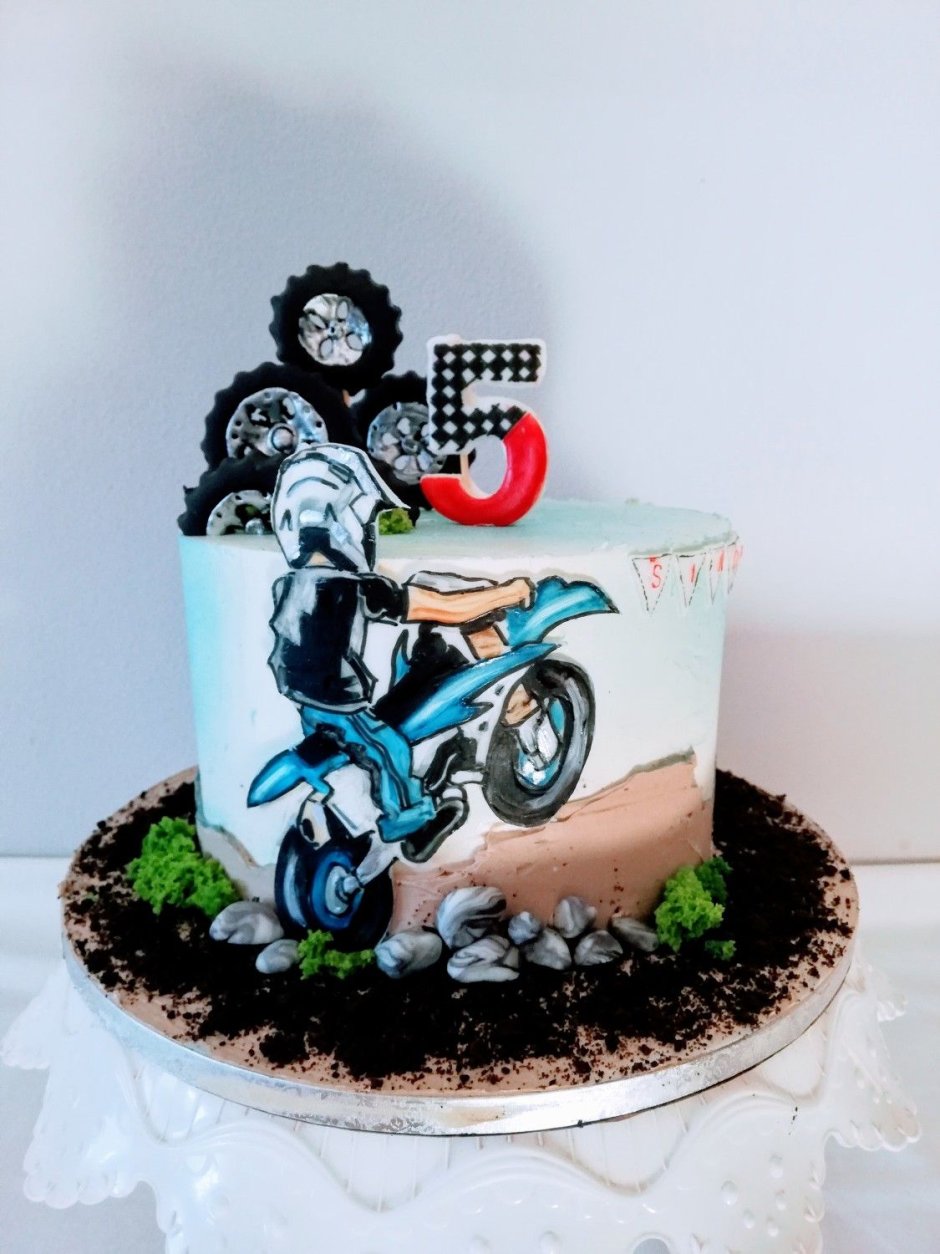 Тортик в виде мотоцикла