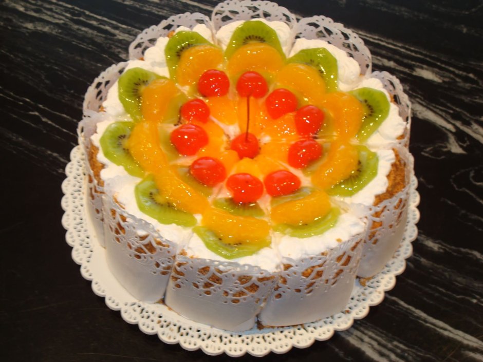Фото торт Тропиканка кубиками залить желатином