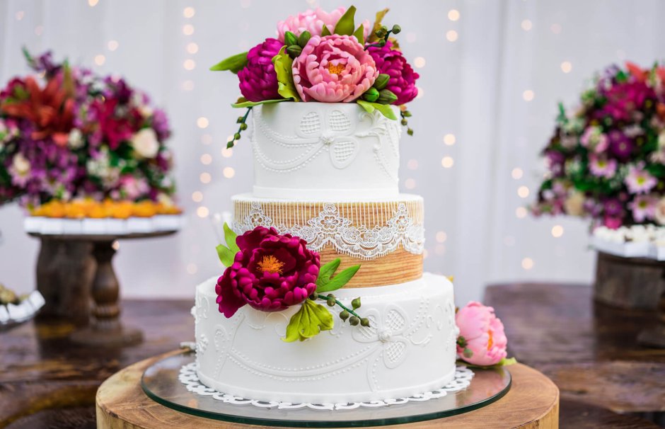 Свадебный торт стоковые фото