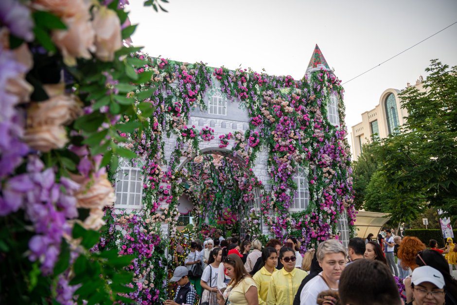 Фестиваль цветов в Ташкенте