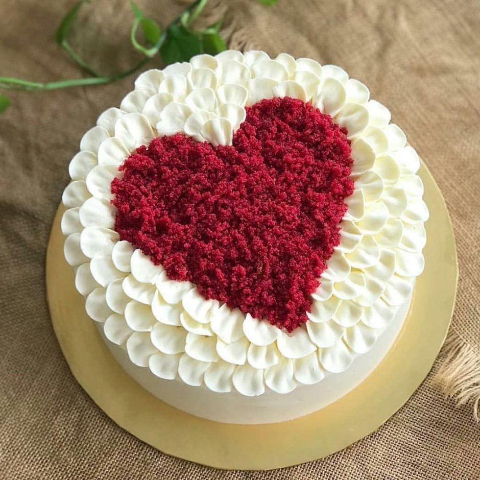 Украшение торта сердце