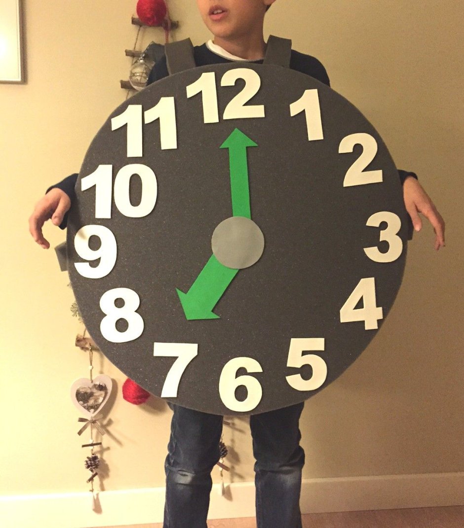 Новогодний костюм часы для мальчика