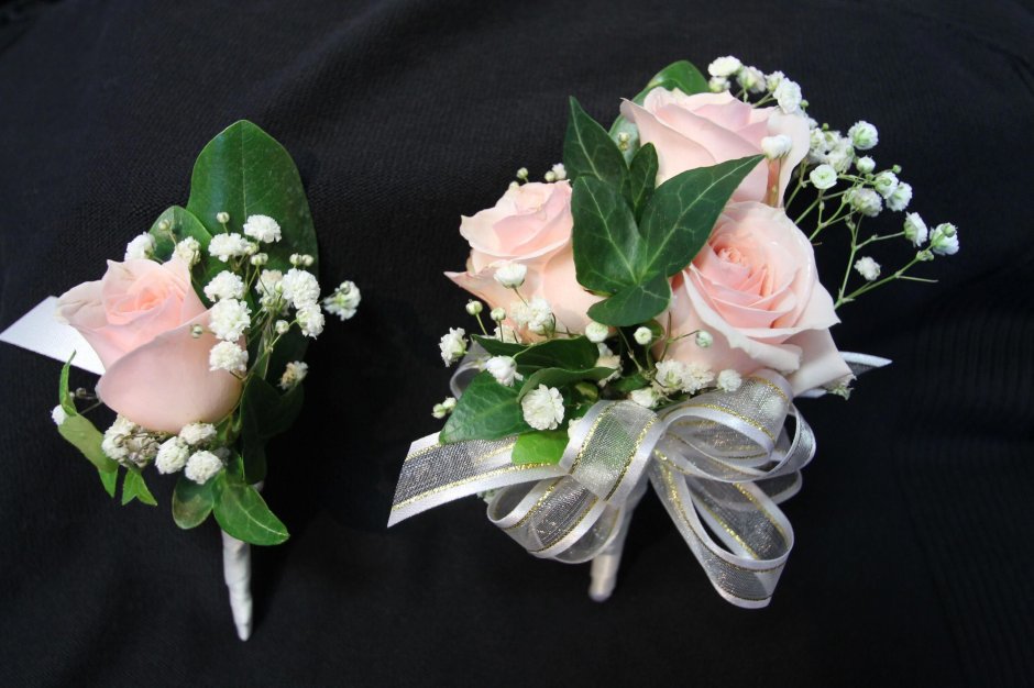 Свадебные букеты и бутоньерки из живых цветов