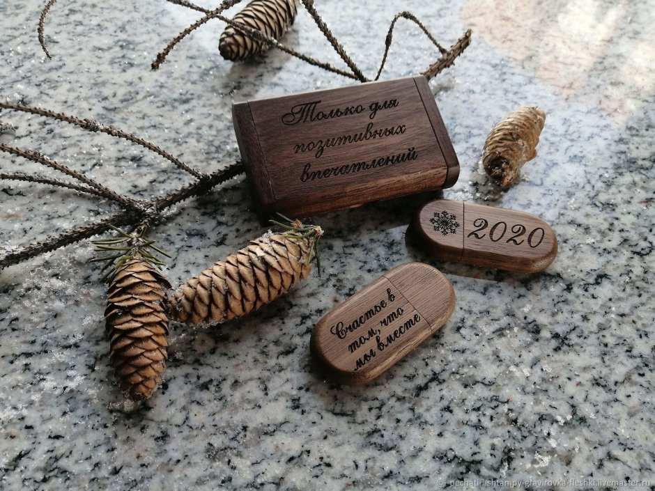 Бизнес сувениры из дерева флешка