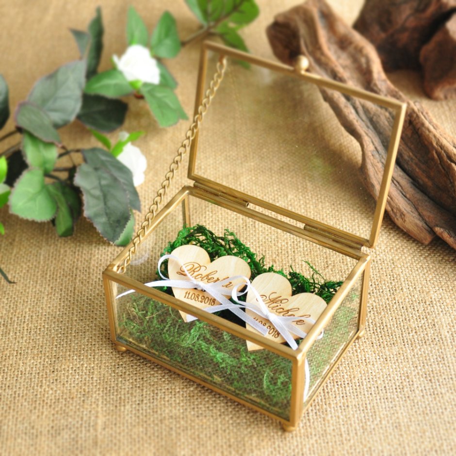 Коробка для колец на свадьбу с цветами