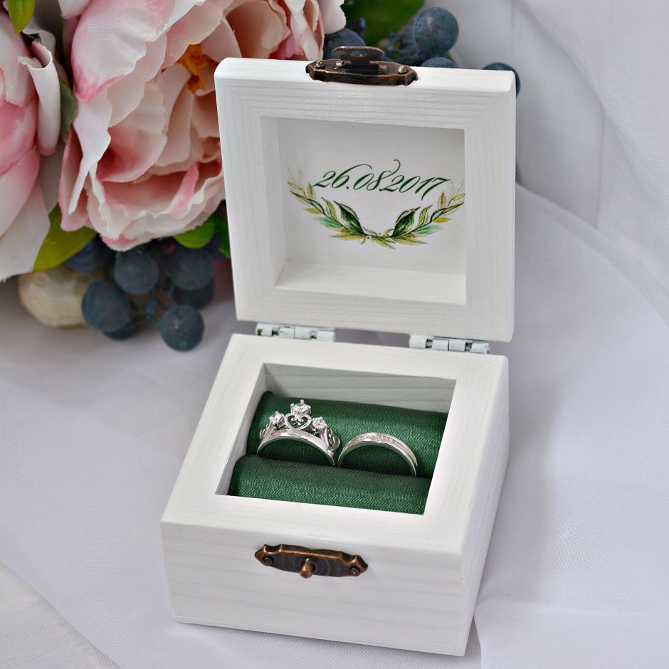 Коробка для колец на свадьбу из стекла