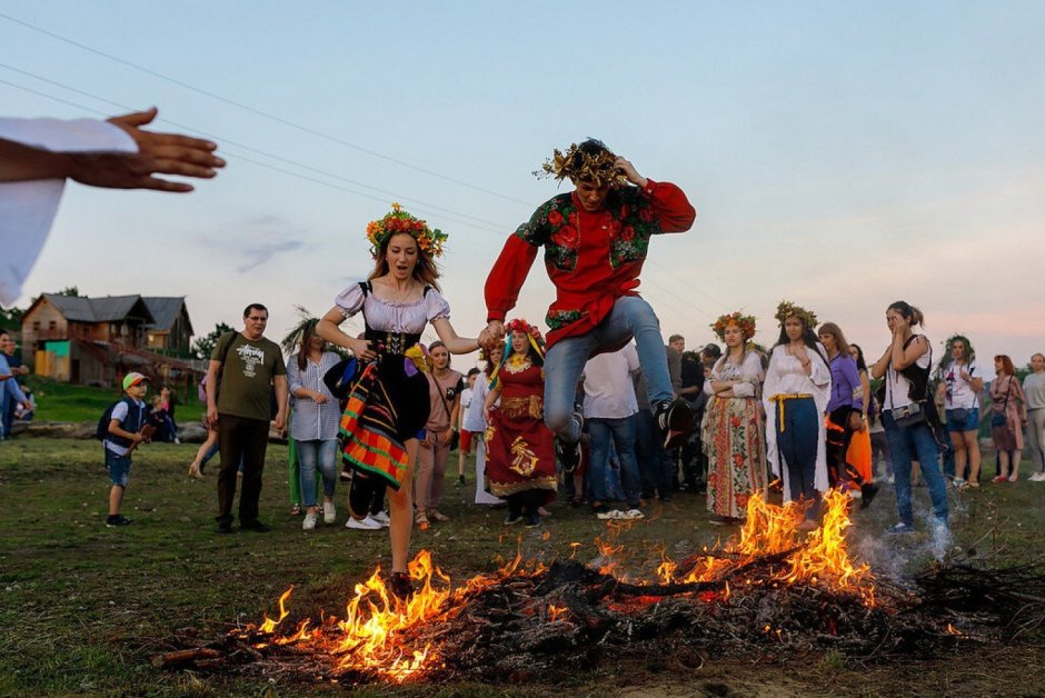 Традиционный праздник Эстонии Ивана Купалы