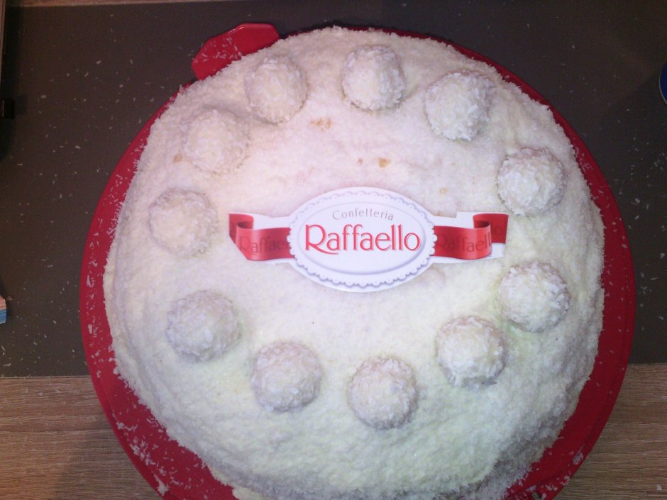 Торт Рафаэлло в разрезе
