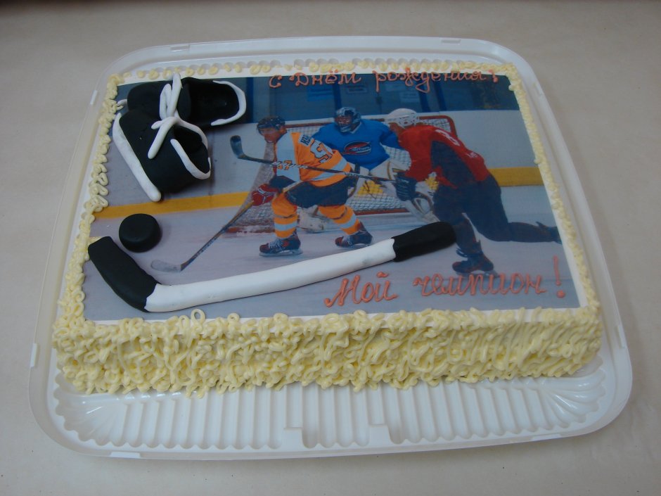 Торт с хоккейной тематикой
