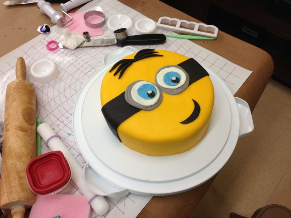 Торт для мальчика 6 лет на день рождения Миньоны
