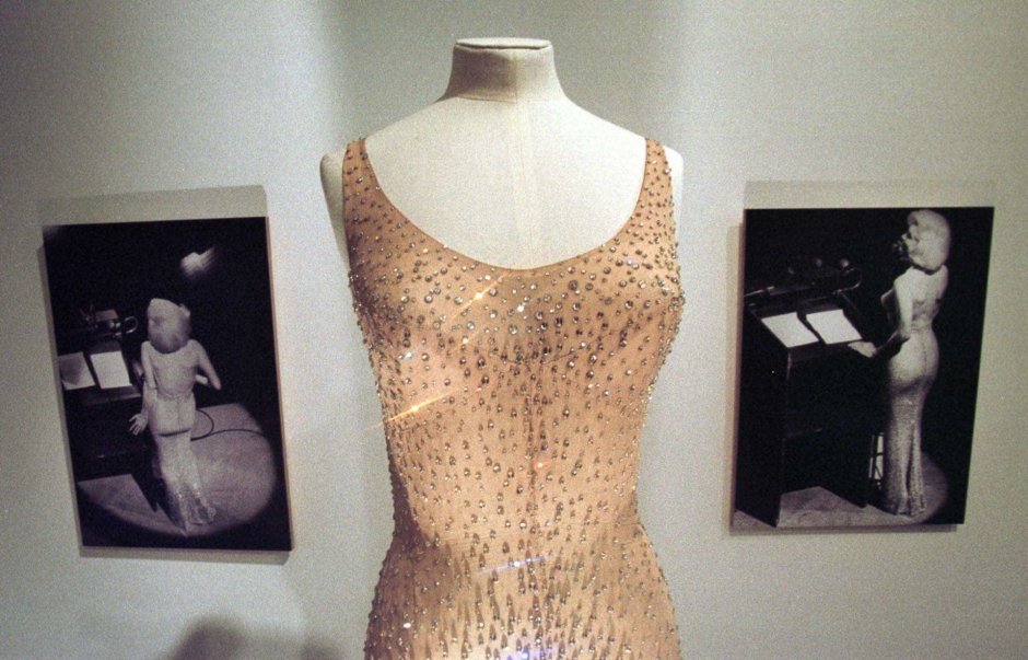 Мэрилин Монро платье на день рождения Кеннеди