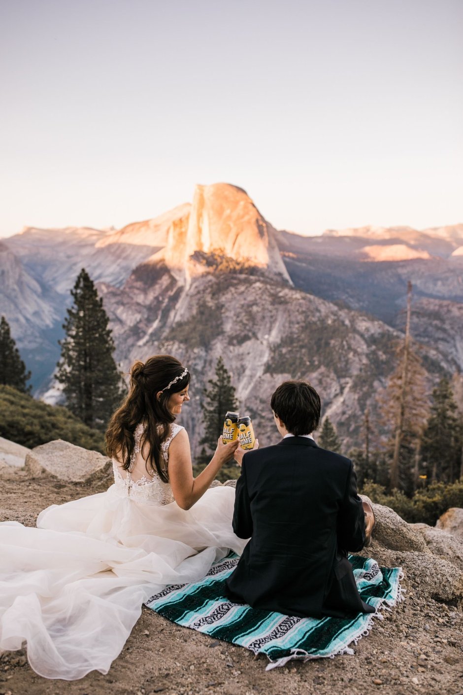 Церемония свадьбы в горах