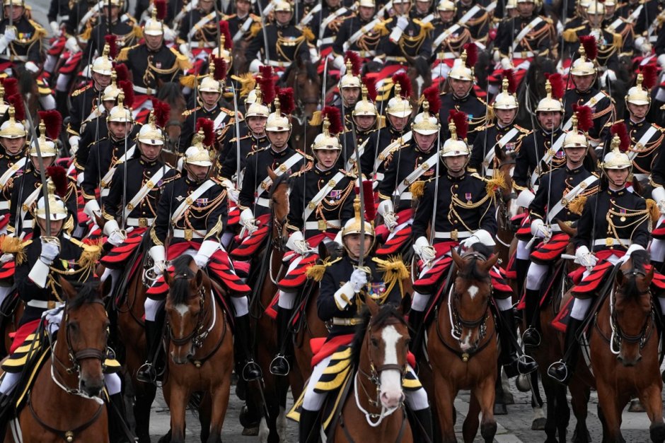 Национальный праздник Франции. Парад войск