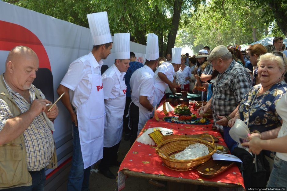 Вольский фестиваль ухи на Волге