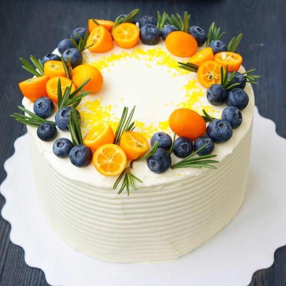 Торт с морковкой декор