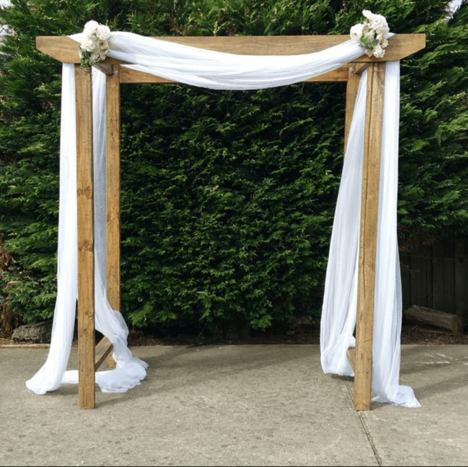 Деревянная арка на свадьбу