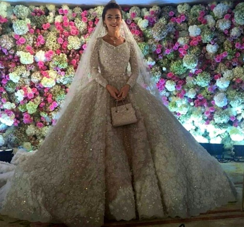 Рене Штраус самое дорогое свадебное платье