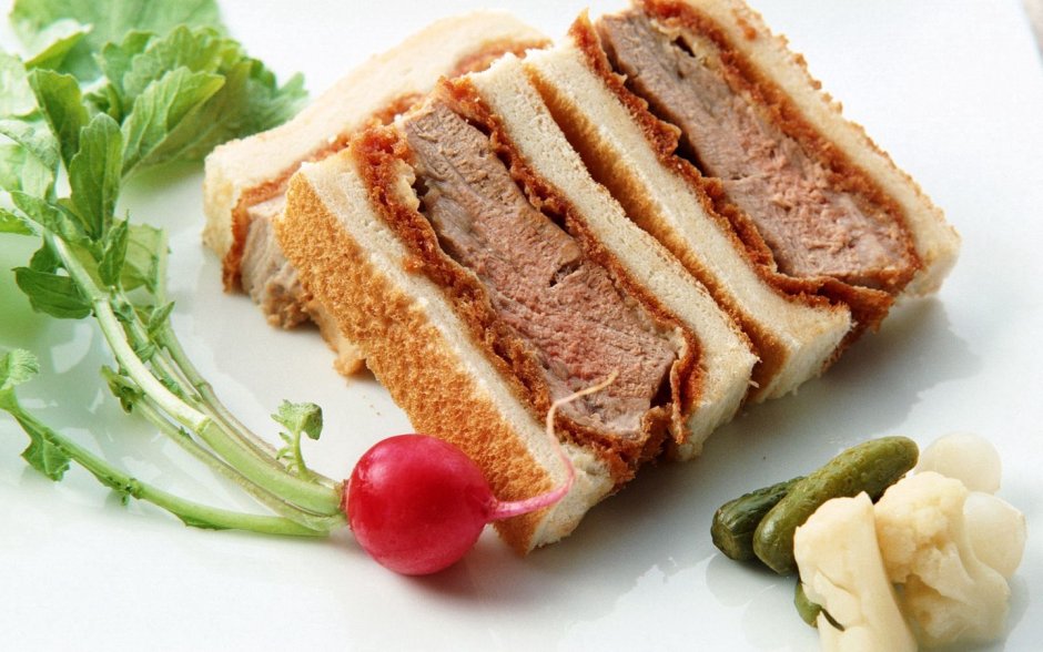 Бутерброды с отварными мясными продуктами