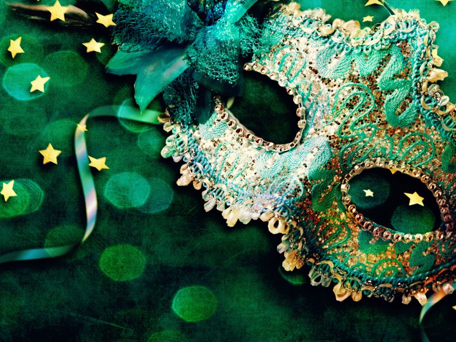 Зеленая маска для карнавала