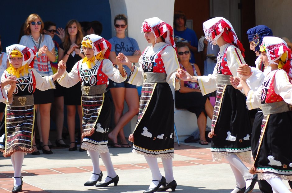 Национальные танцы Греции