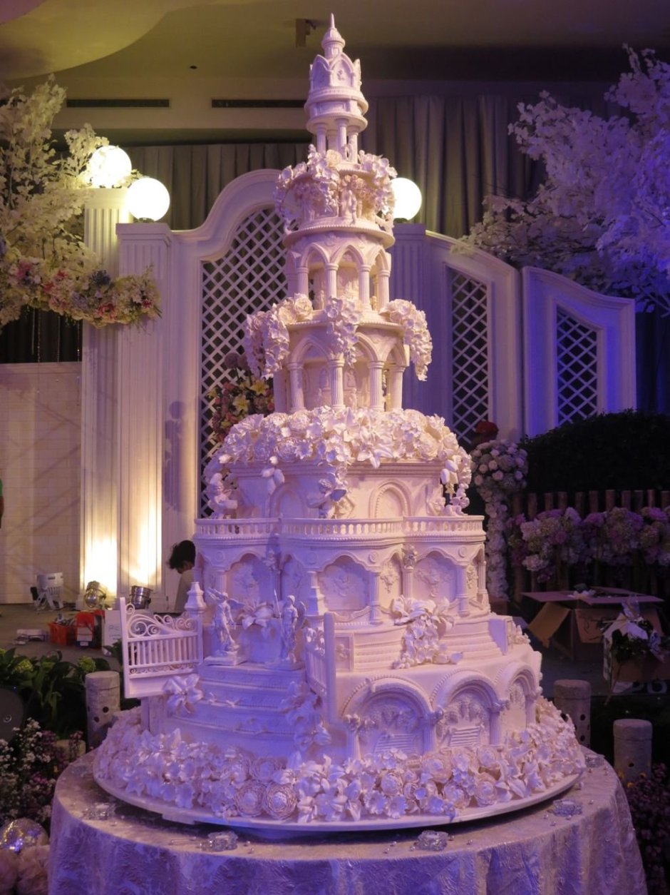 Свадебный торт замок Ренат Агзамов