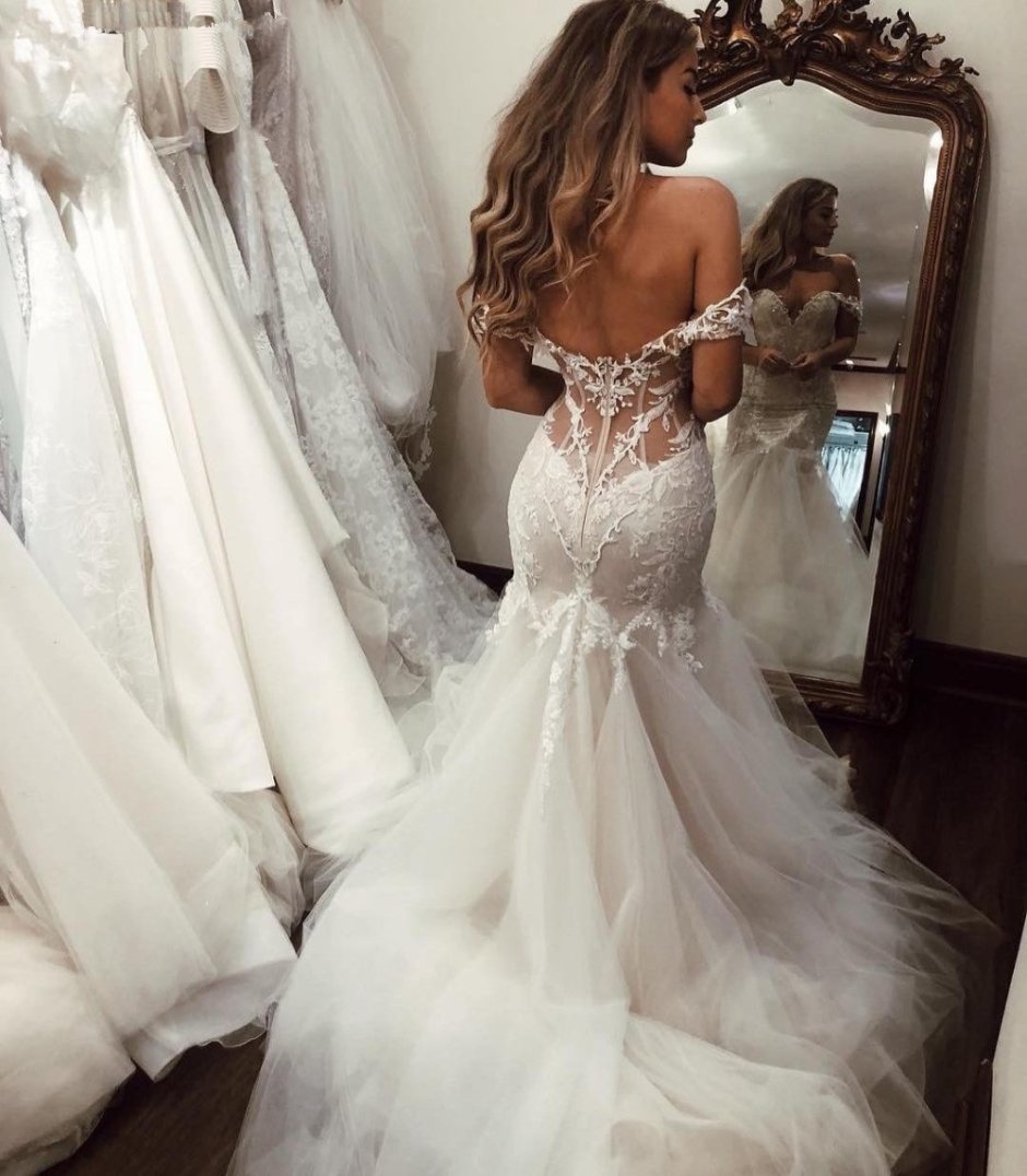 Свадебное платье с красивой спиной
