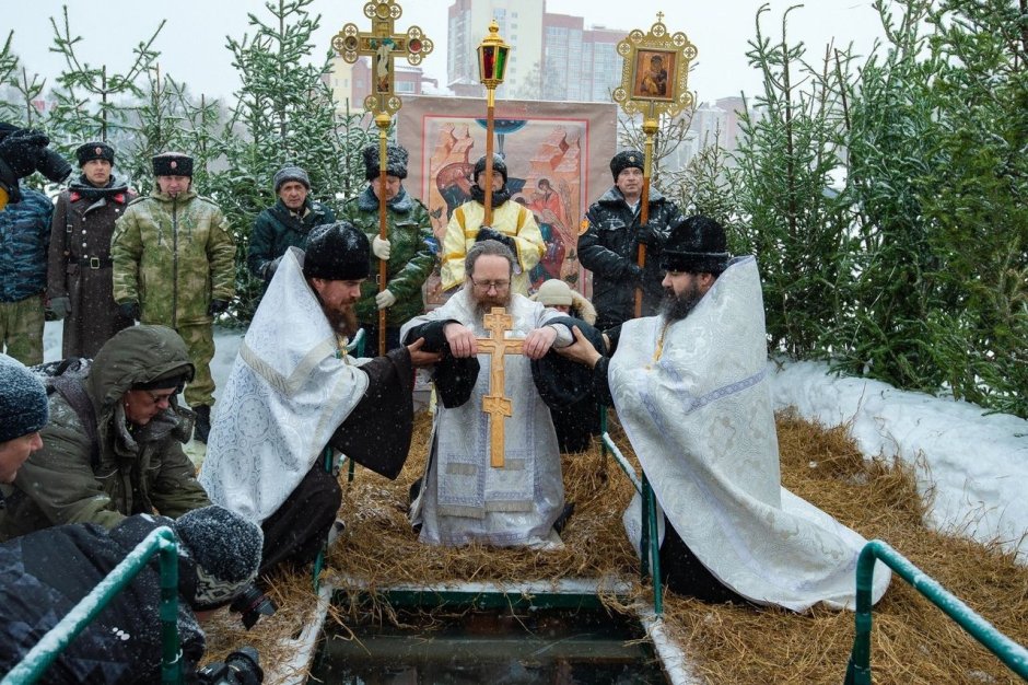 Сретенский монастырь крестить купель