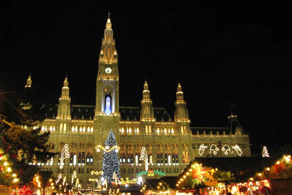 Венская ратуша в Рождество