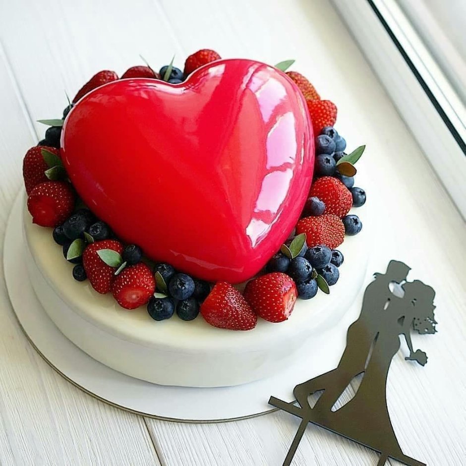 Торт в виде сердца