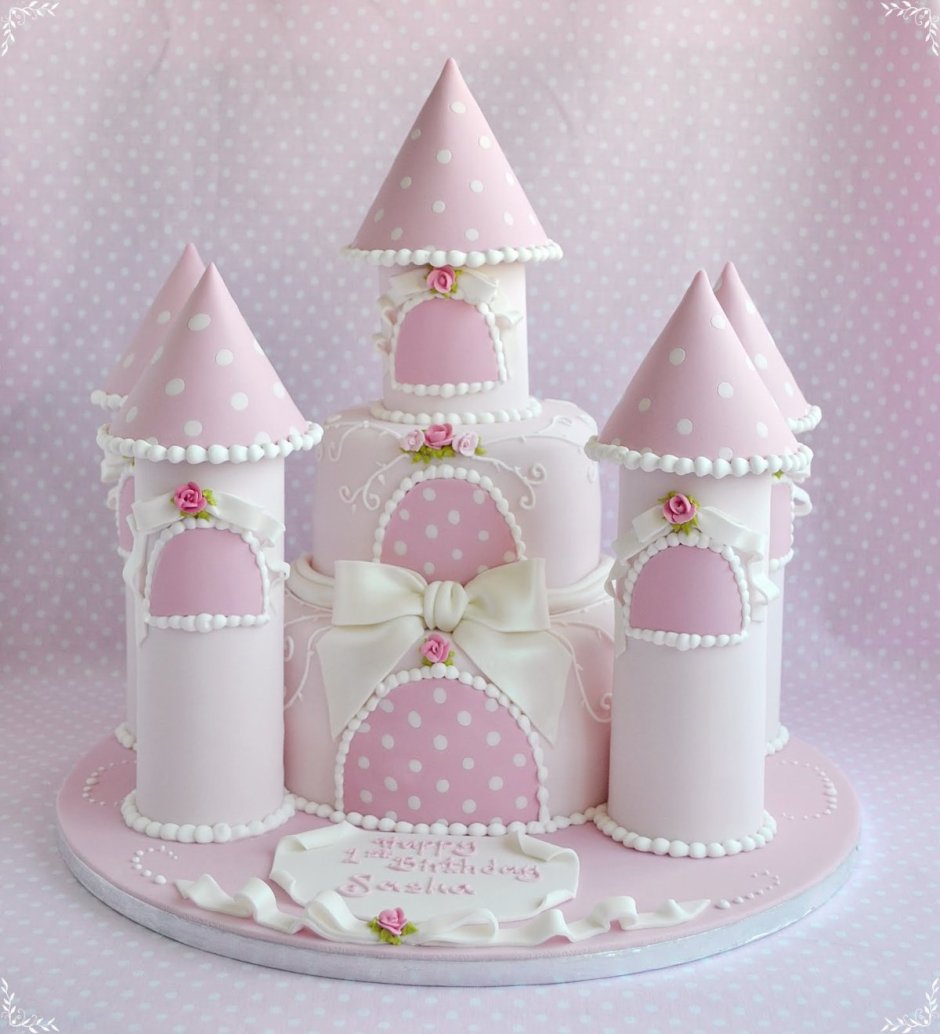 Тортик замок с принцессами