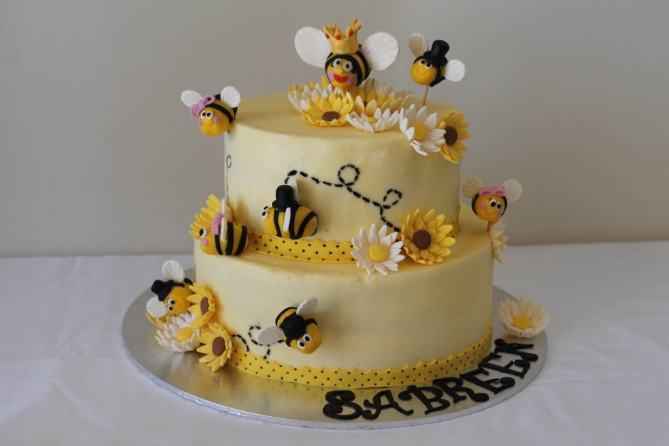 Торт в стиле пчелы