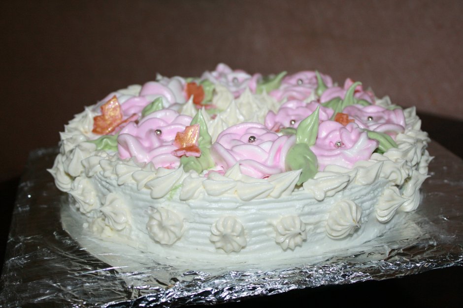 Торт с масляными розами