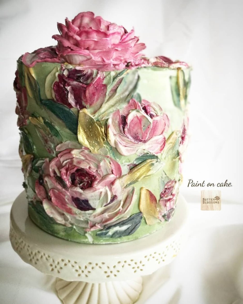 Торт с цветочными мазками