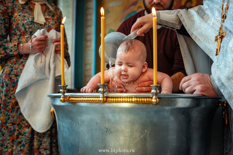 Фотосъемка в церкви крещение