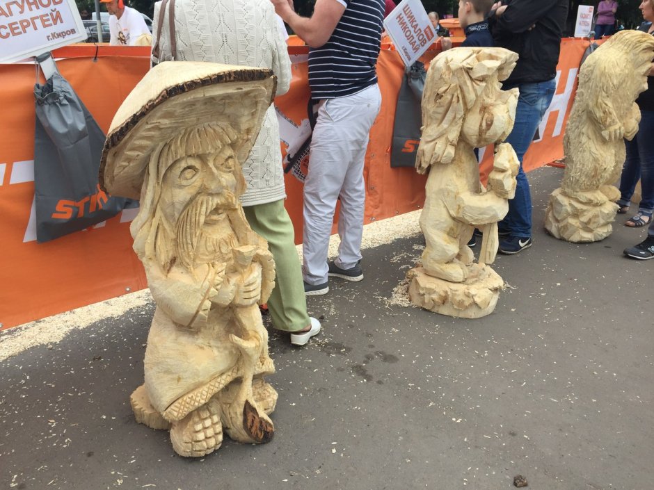Вельск деревянные скульптуры
