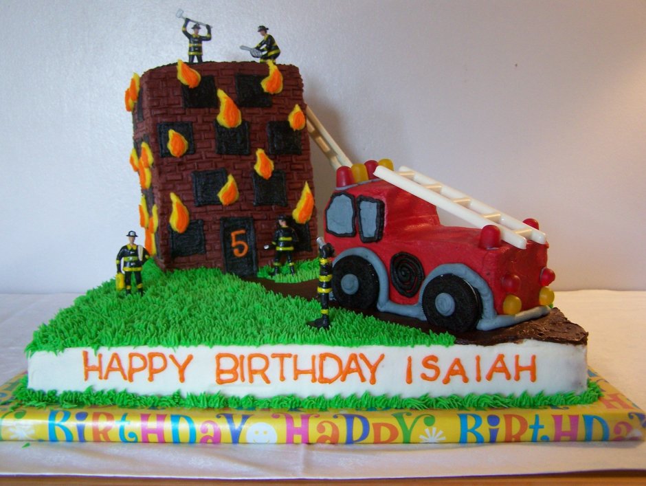 Торт с пожарником пожарной машиной
