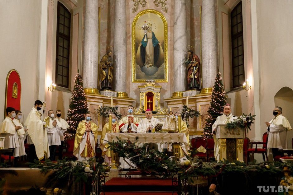 Рождественская месса в соборе Пресвятой Девы Марии в Минске